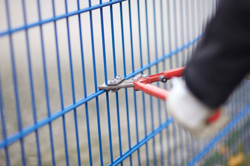 Heras launches new listening perimeter fencing to give extra security to warehouses and distribution centres with high value stockholding