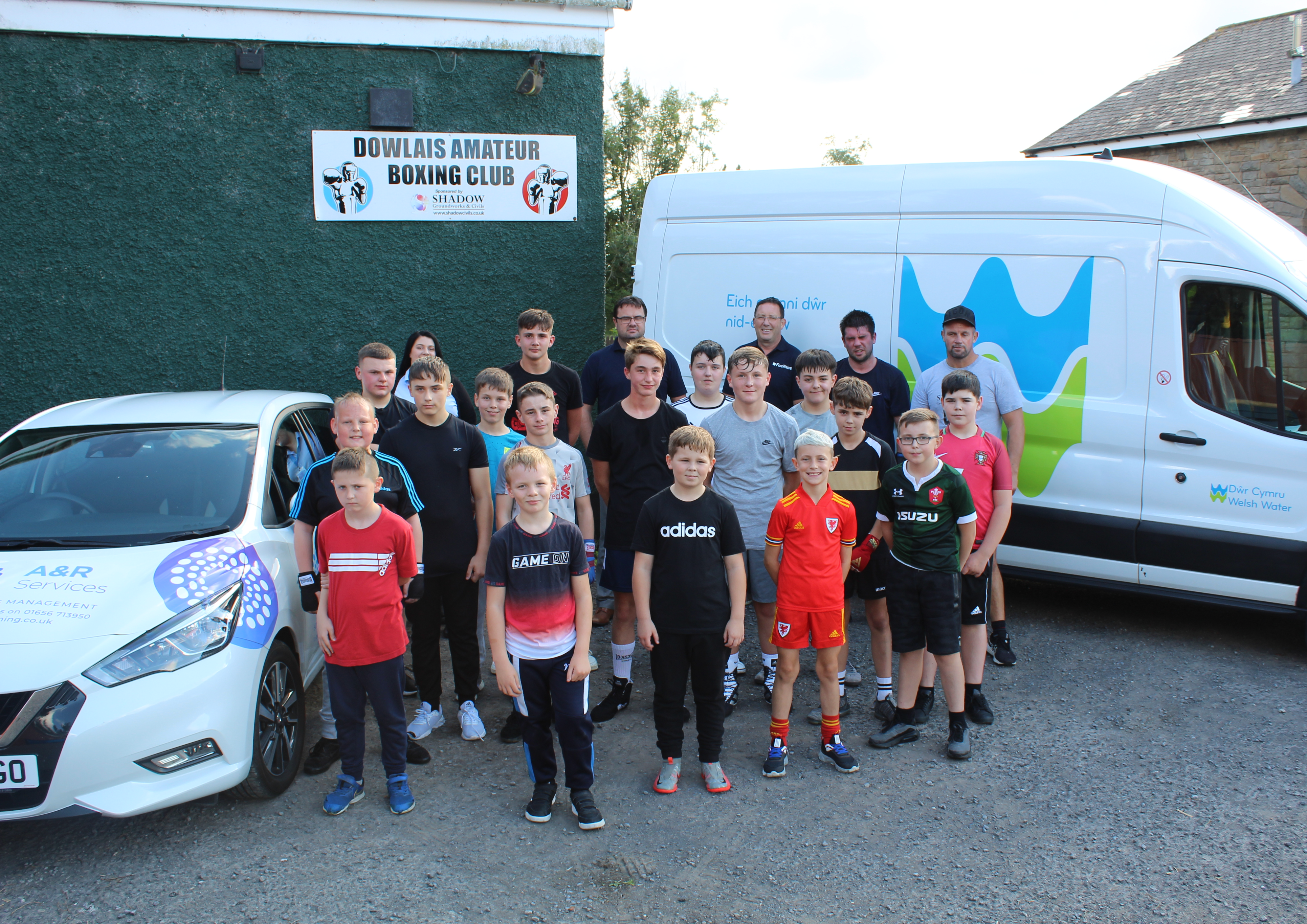 Welsh Businesses help local community gym to re-open