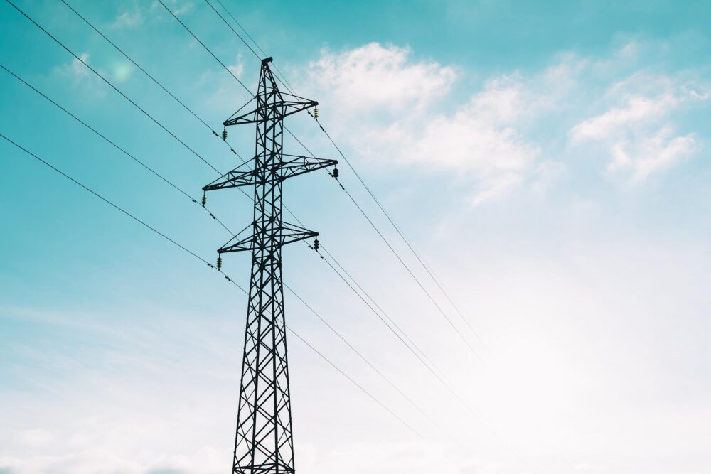Double blow as thousands of families miss out on price cap and £400 energy bill rebate