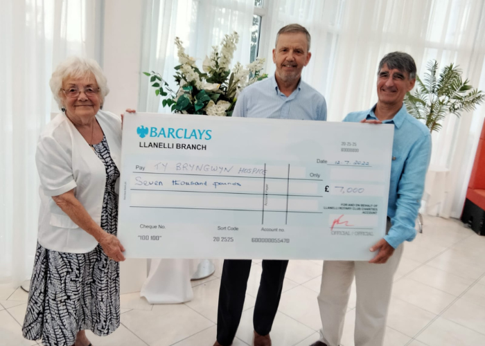 Llanelli Rotary raises £7K for local Hospice thanks to match-funding by Swansea Building Society