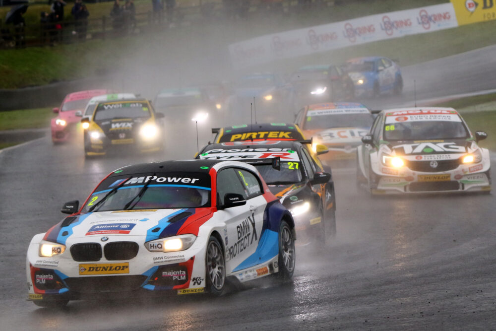 Getac rugged tech used in British Touring Cars Championship for race operations