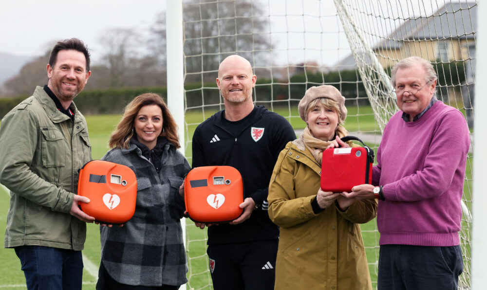 Hit Podcast And FAW On Mission To Get Defibrillators To Welsh Football Clubs