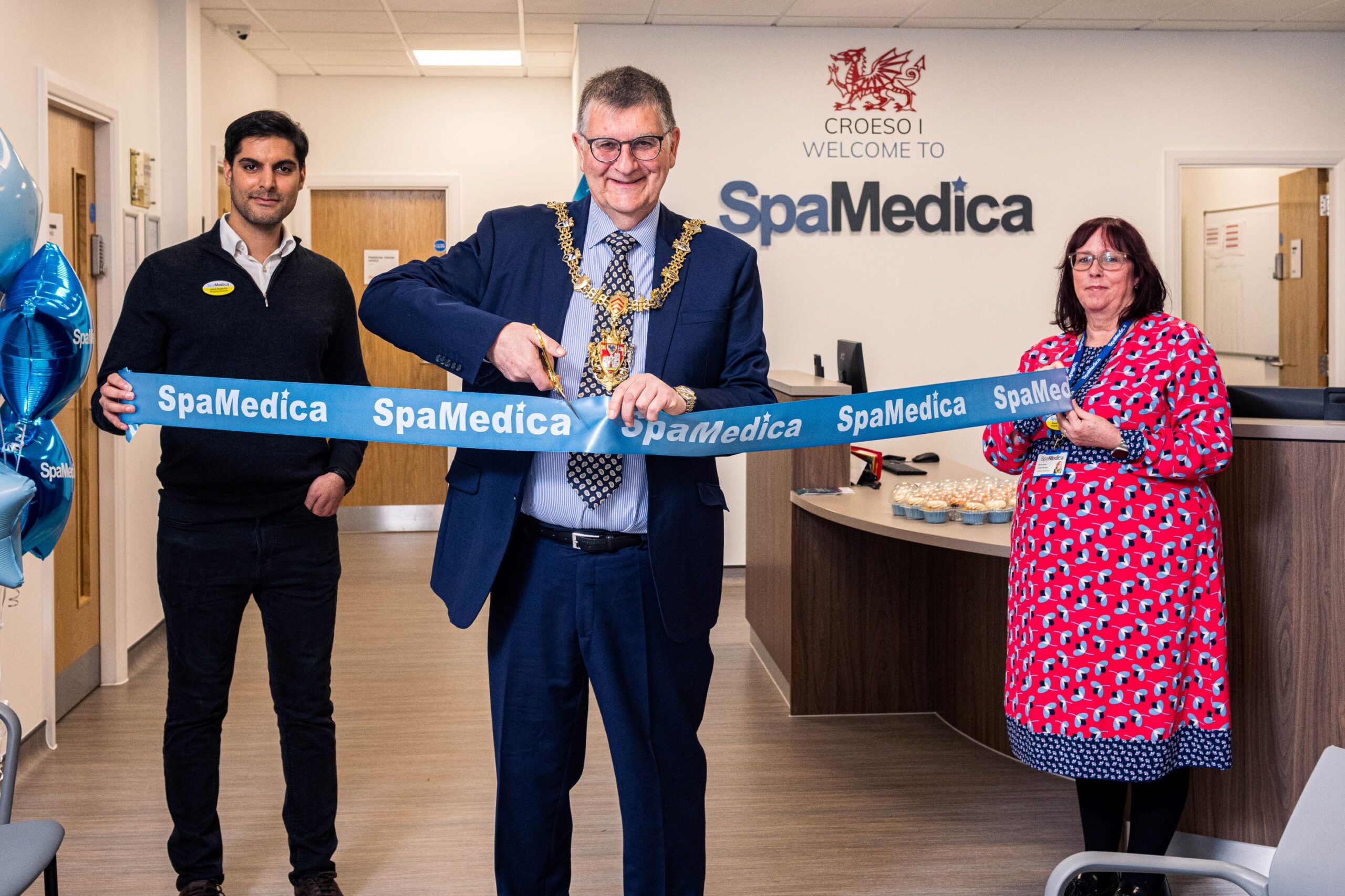 New Swansea eye hospital officially opened by Lord Mayor