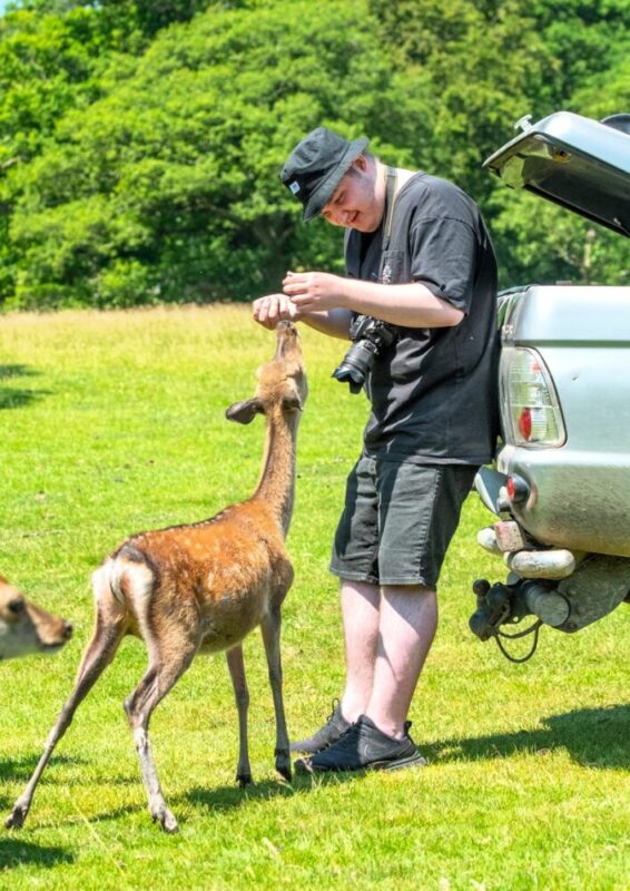 Organic farm estate inspires young brain cancer patient to develop photography dream