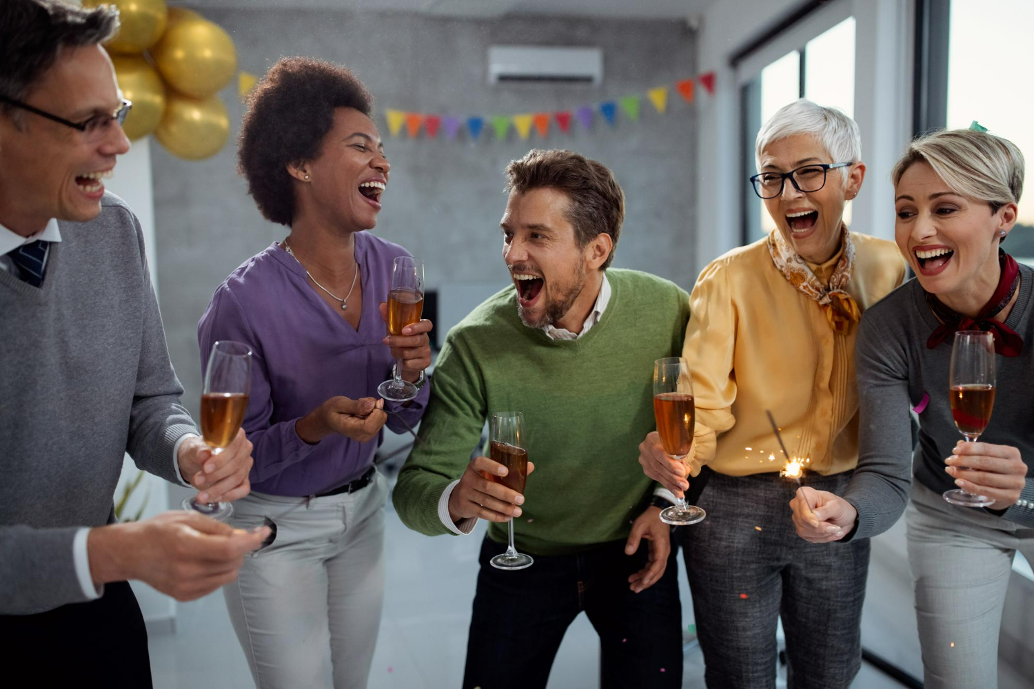 Companies to spend 142% more on employees this Christmas