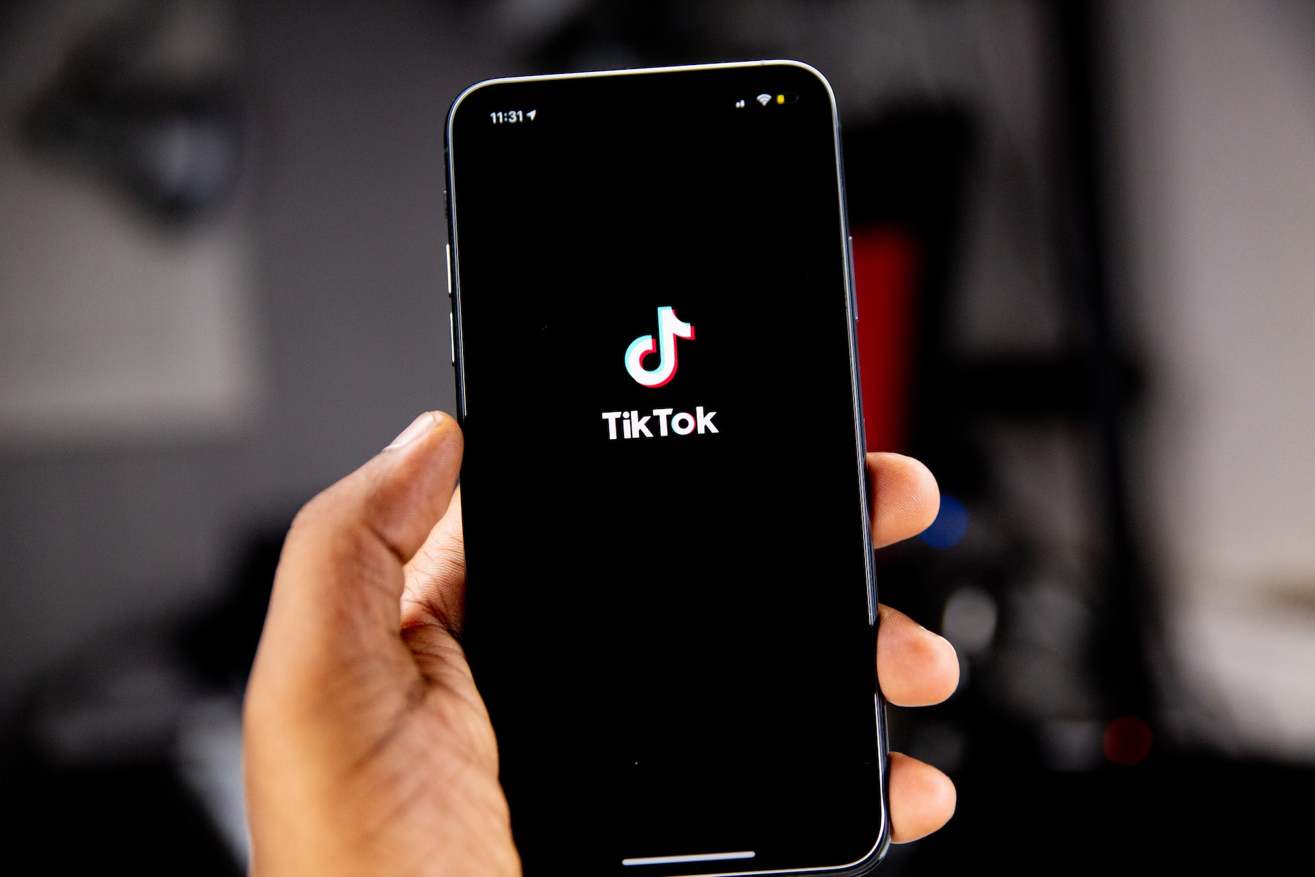 TikTok Small Business Boom: Tips to Beat the Competition in 2024