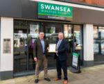 Ian Gwilym, DofE Wales Senior Relationship Manager (left), presents Gold Associate certificate to Alun Williams, CEO of Swansea Building Society (right).