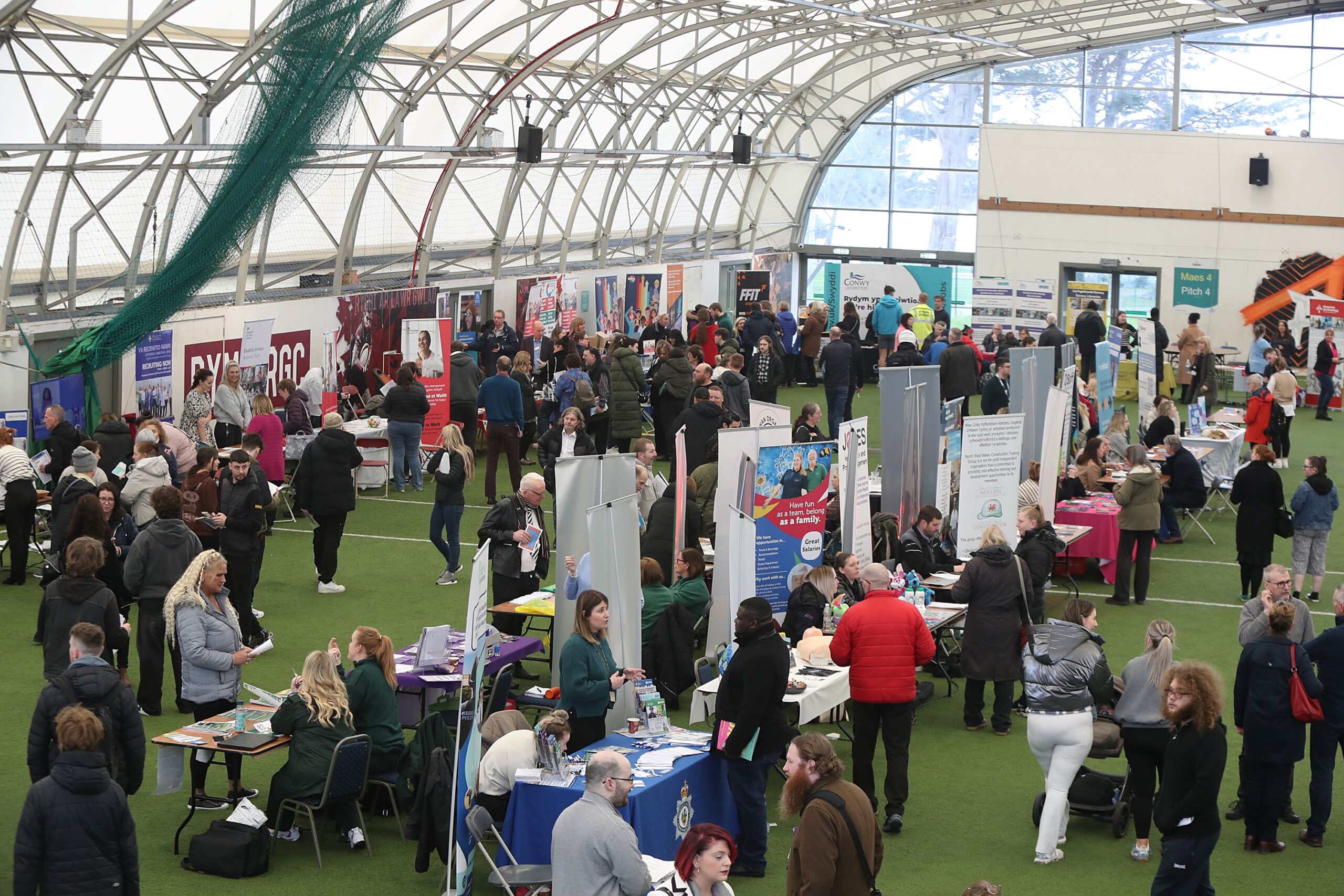1,000+ jobseekers attend returning North Wales employment expo