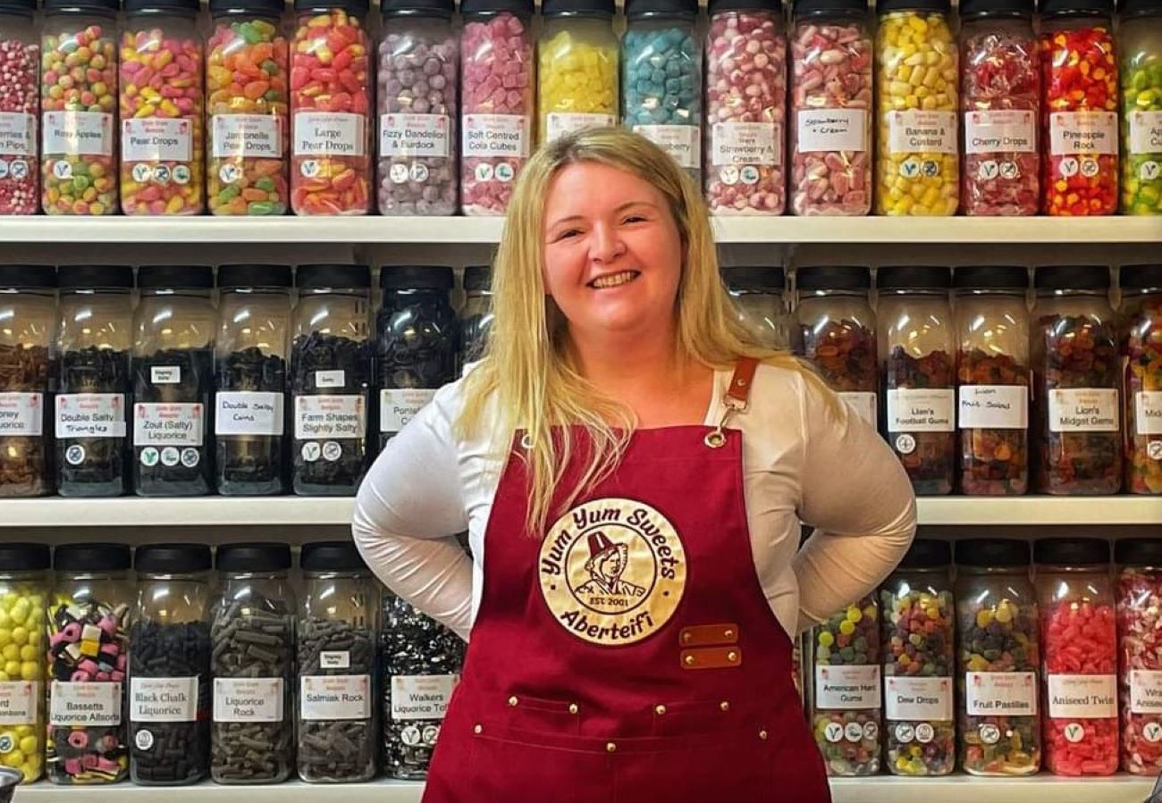 Granddaughter saves family sweet shop from extinction with help of Antur Cymru Enterprise