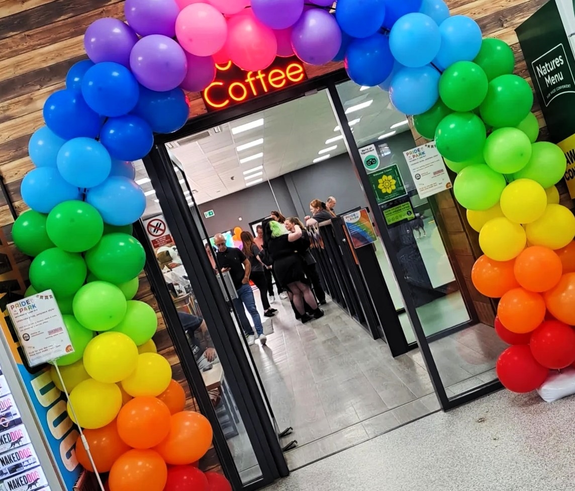 Hundreds take Pride in attending LGBTQ+ celebration at leading indepedent pet chain