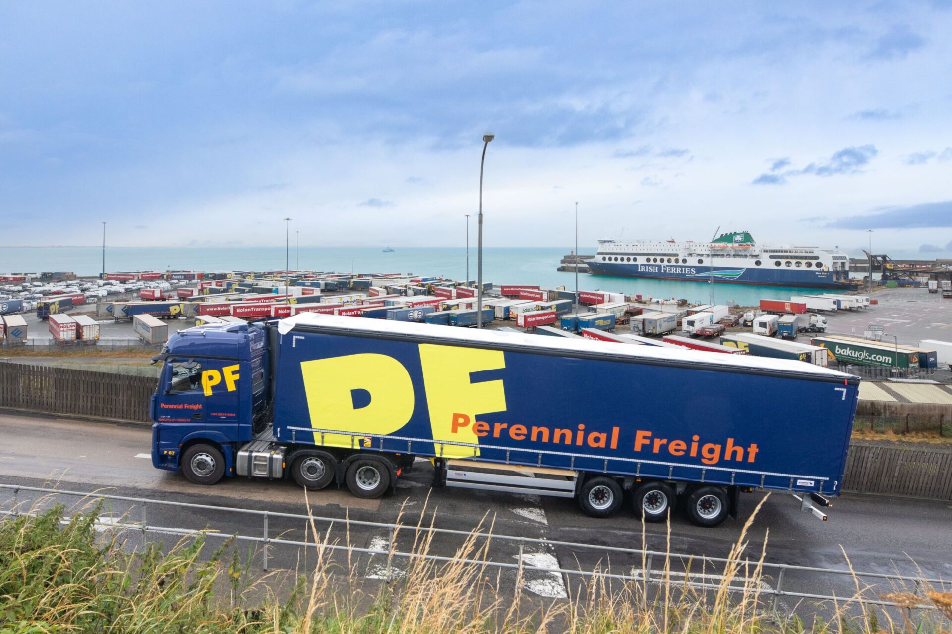 Perennial Freight Chooses Camera Telematics For Advanced Multi-Camera Solution For Its Commercial Fleet