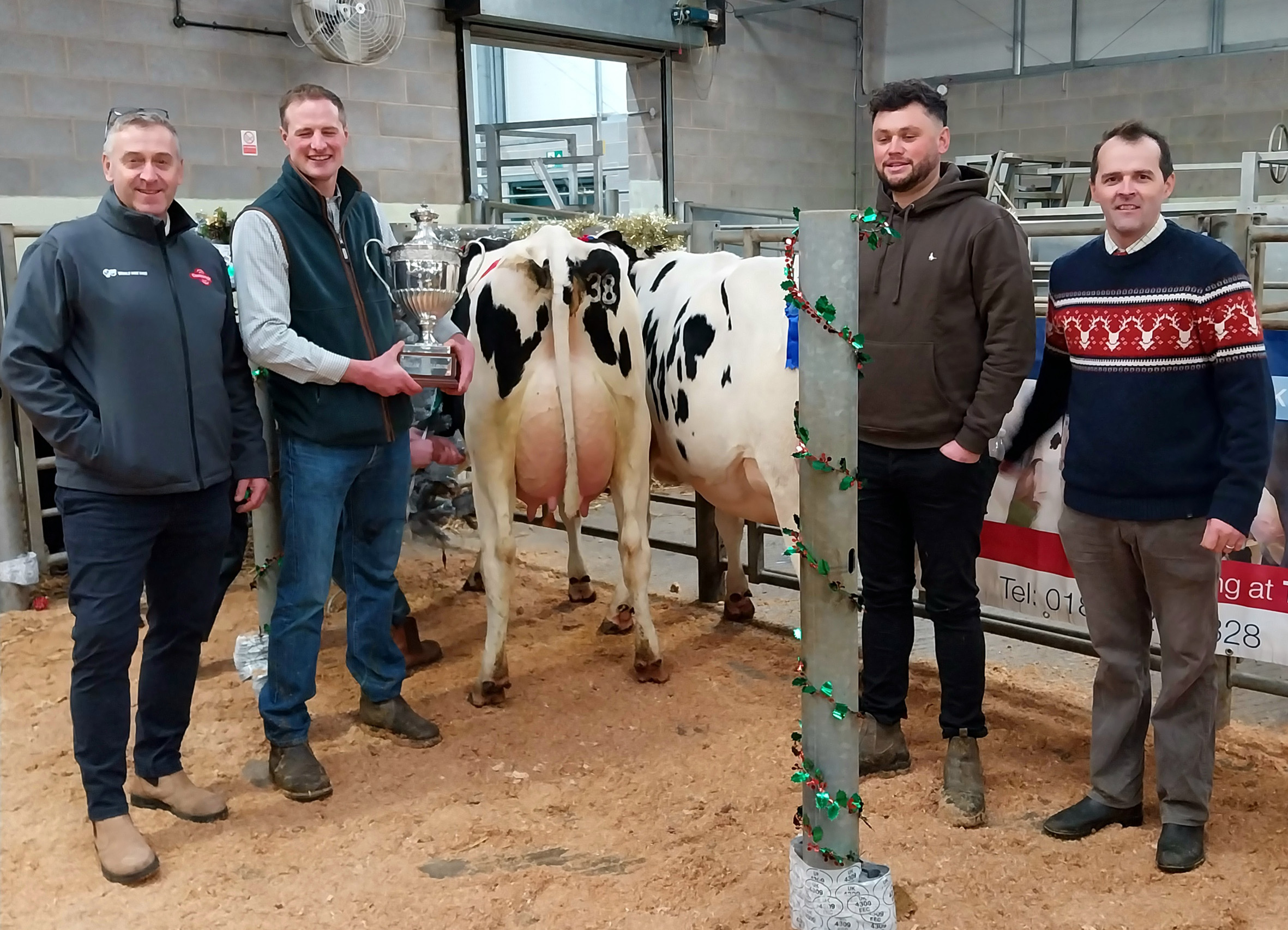 Hares family lifts the cup at cracking Christmas dairy show and sale