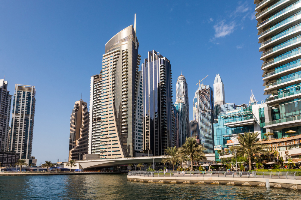 Dubai: Diversity, Discovery, and Dynamics – Matthew Young on Moving Countries 101