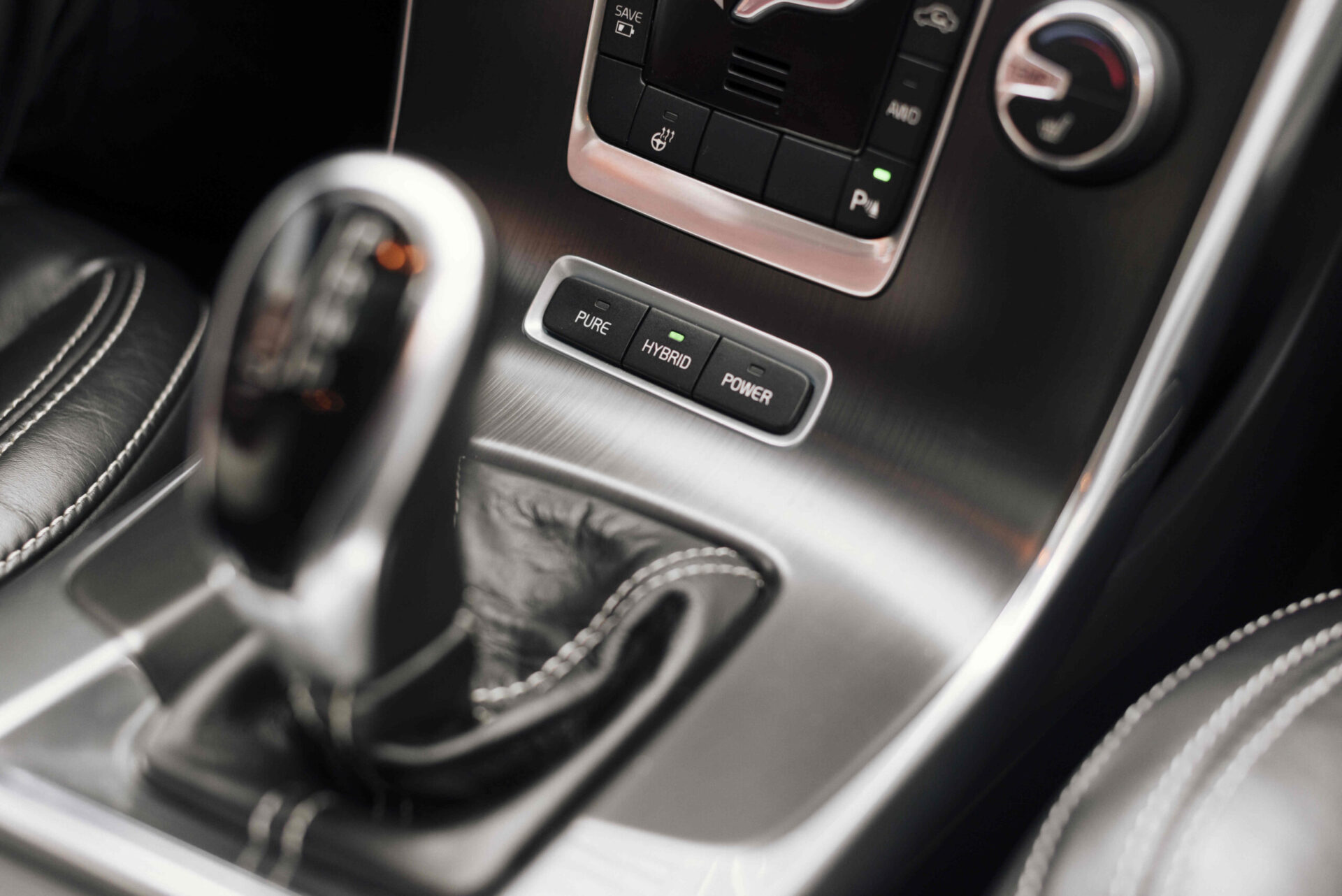 Automatics now make up a third of the UK total car park