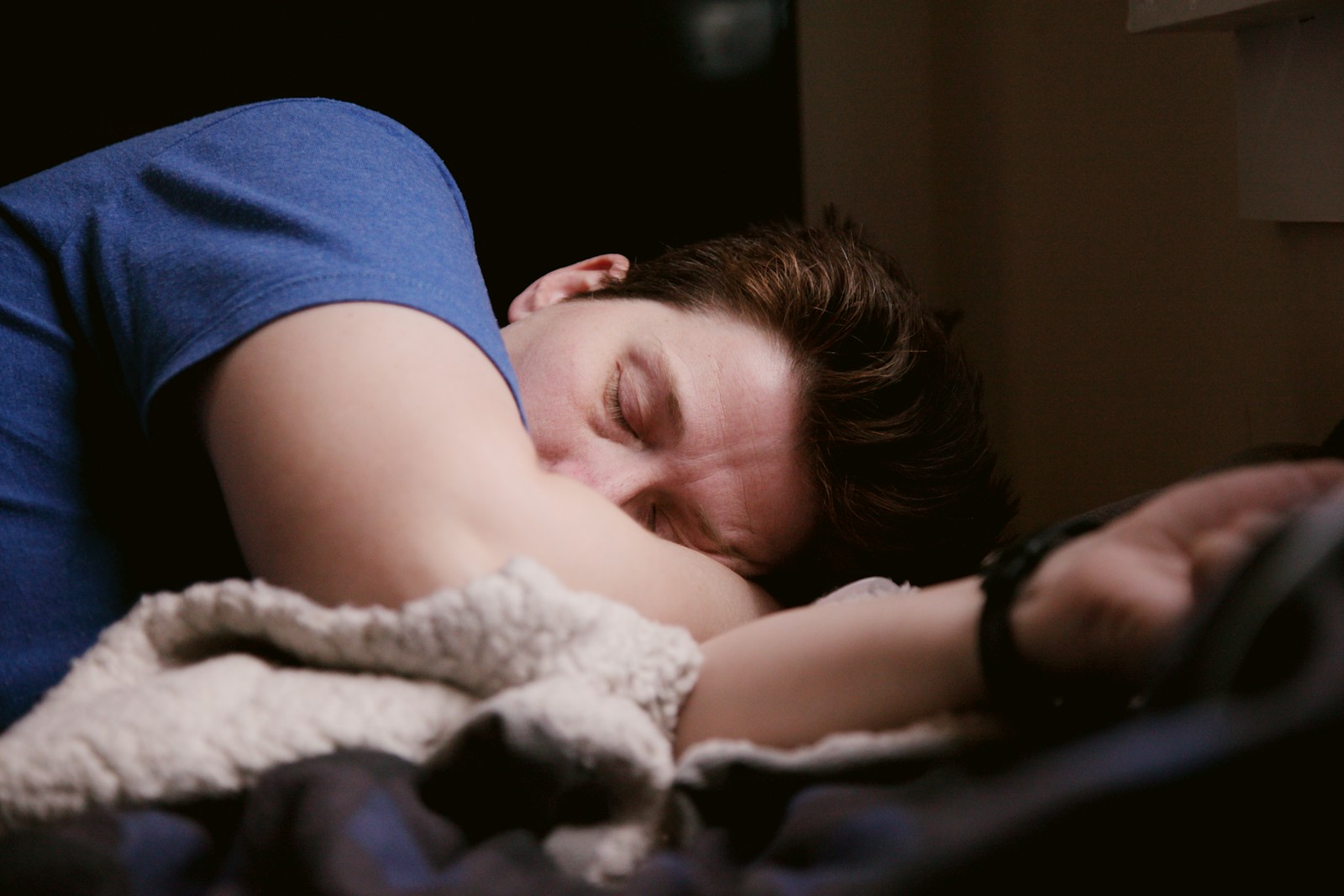 As New Report Highlights Link Between Poor Sleep & Alzheimer’s, Expert Shares His Tips On How To Improve Your Rest Regime 