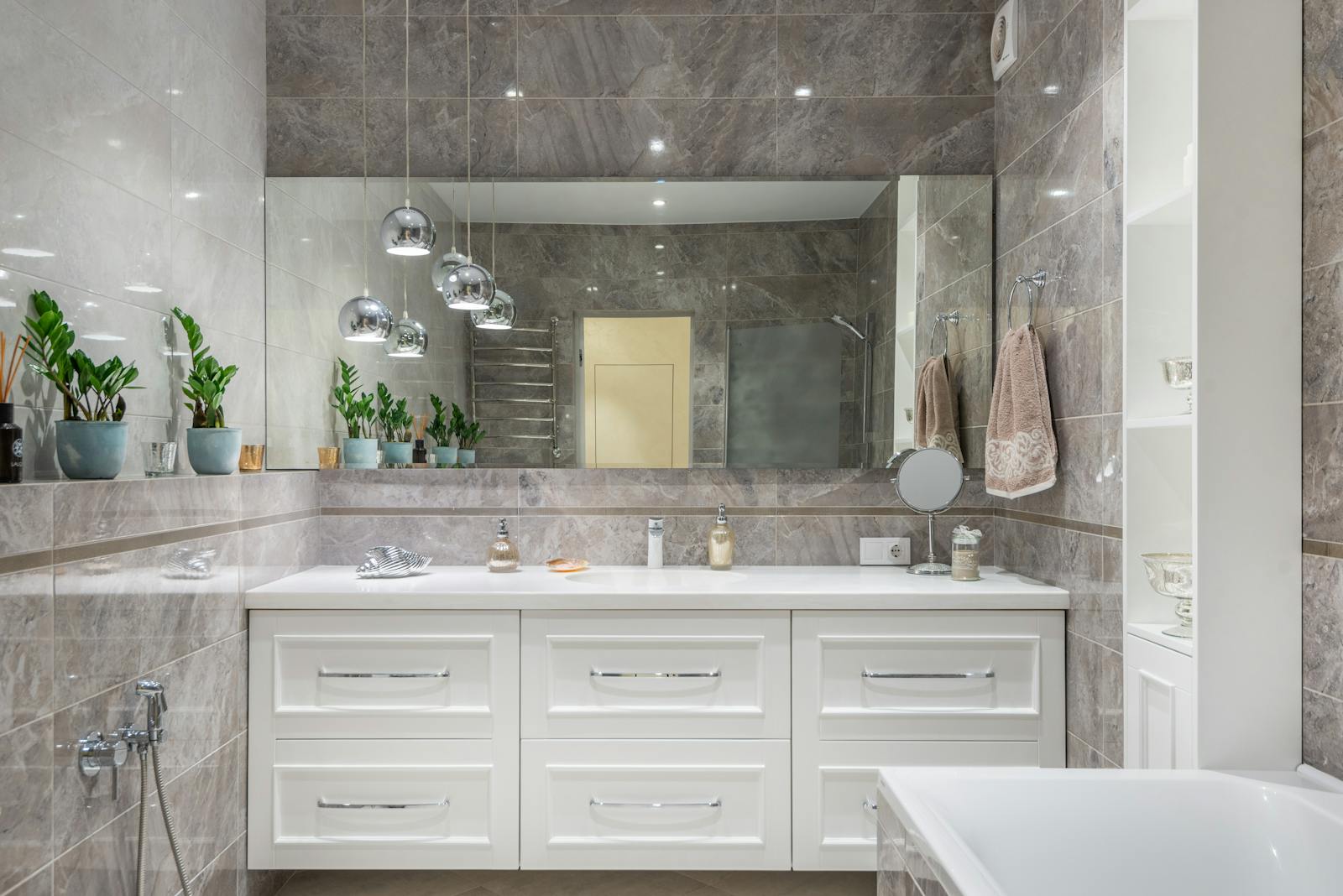 Bathroom Vanity Trends for 2025: Styles, Materials, and Storage Solutions for Each Space