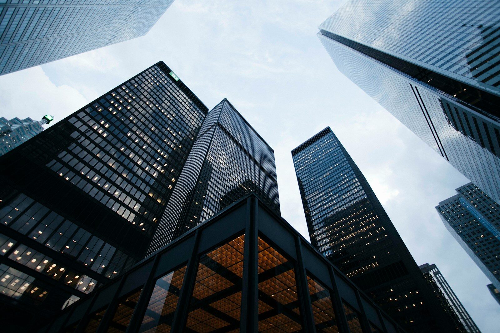Kreston Reeves and DMH Stallard advise Lodge Group on sale to Diploma PLC  