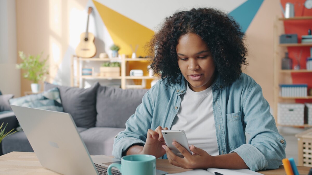 Fear of running out of mobile data a real issue for UK businesses as companies lose over £3,400 a year