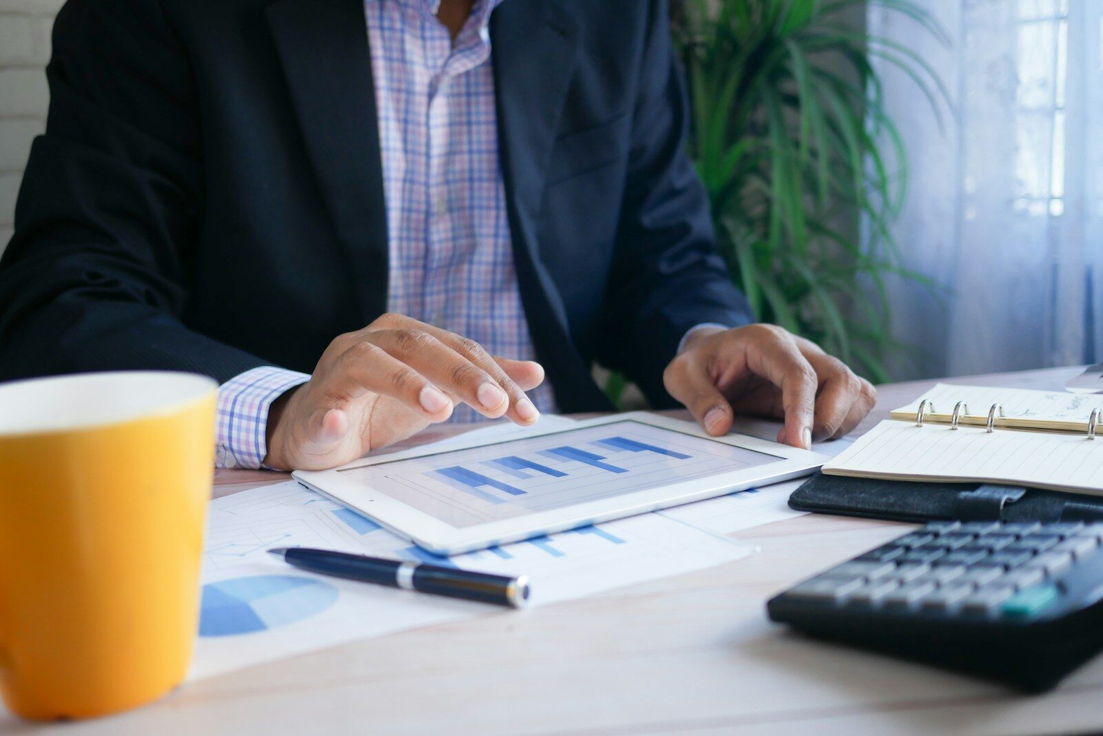 How Business Owners Can Use Financial Data to Make Better Decisions