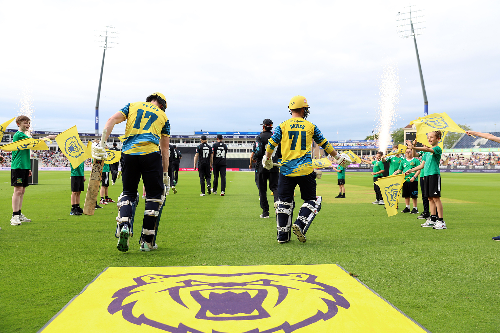 Intercity and Warwickshire extend their partnership with second innings